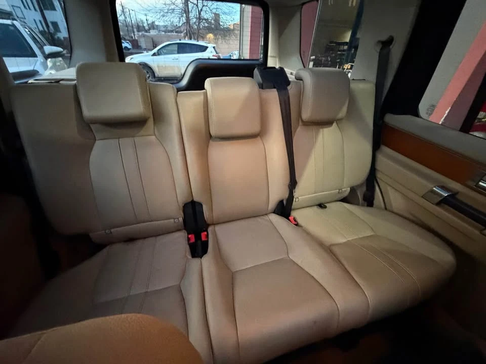 2010 Land Rover Discovery 4th Gen - Image 7 of 10