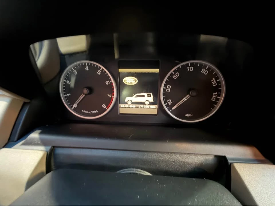 2010 Land Rover Discovery 4th Gen - Image 6 of 10