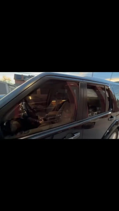 2010 Land Rover Discovery 4th Gen - Image 10 of 10