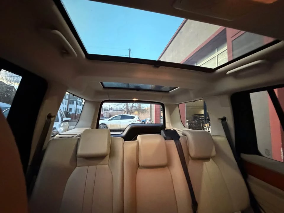 2010 Land Rover Discovery 4th Gen - Image 8 of 10
