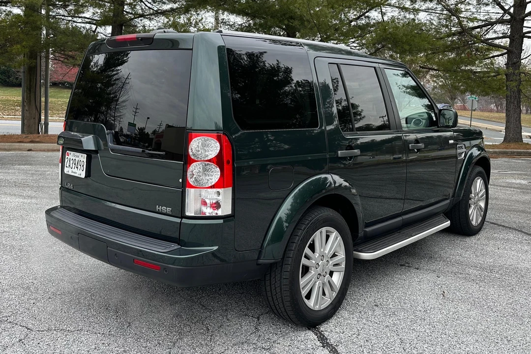 2010 Land Rover Discovery 4th Gen - Image 4 of 31
