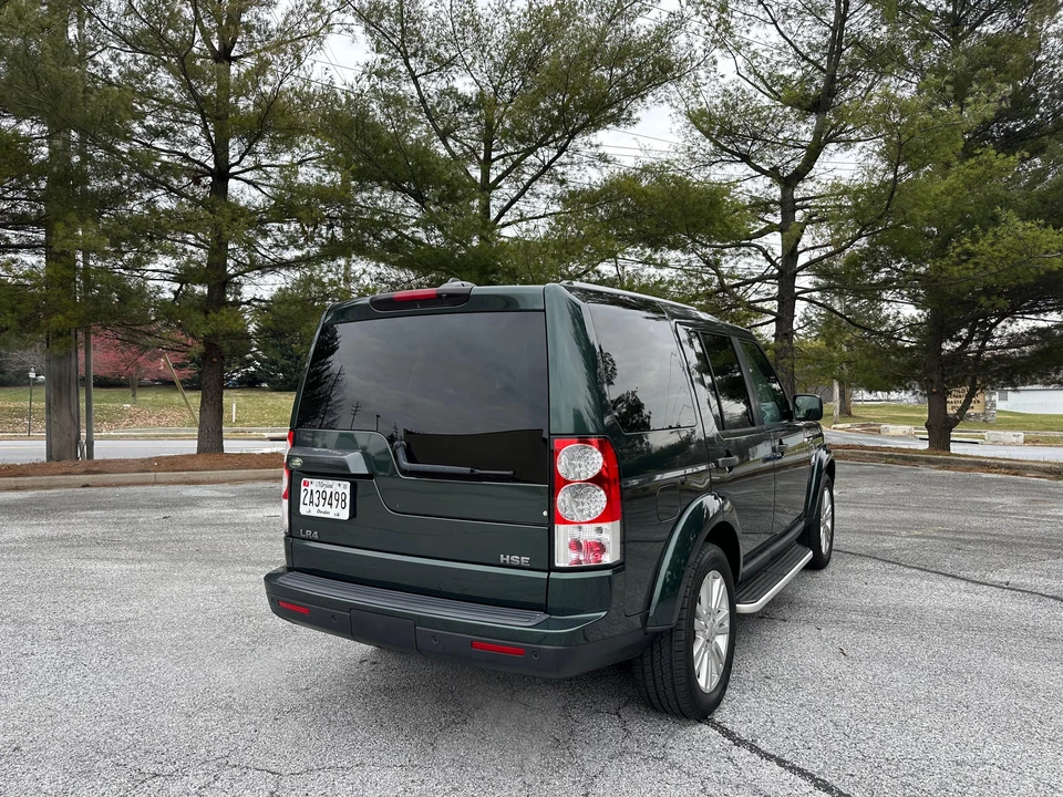 2010 Land Rover Discovery 4th Gen - Image 23 of 31