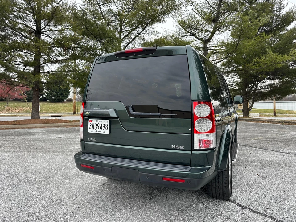 2010 Land Rover Discovery 4th Gen - Image 22 of 31