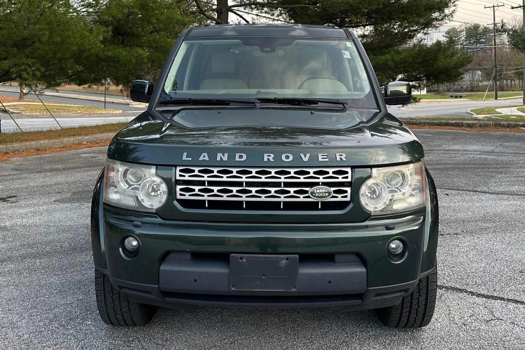 2010 Land Rover Discovery 4th Gen - Image 2 of 31