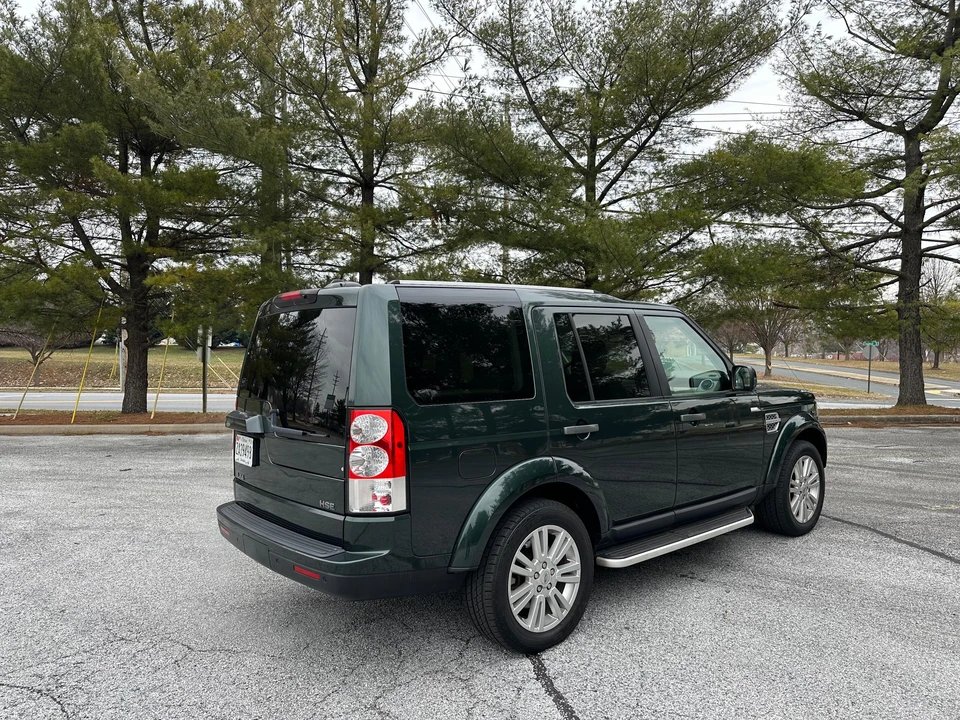 2010 Land Rover Discovery 4th Gen - Image 25 of 31
