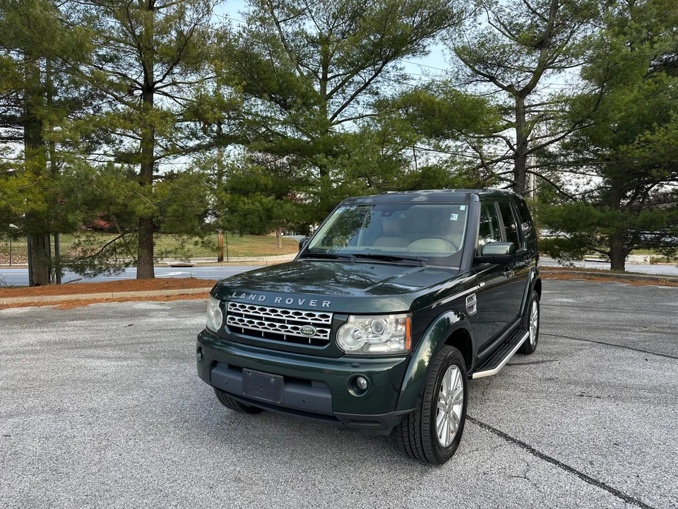 2010 Land Rover Discovery 4th Gen - Image 9 of 31