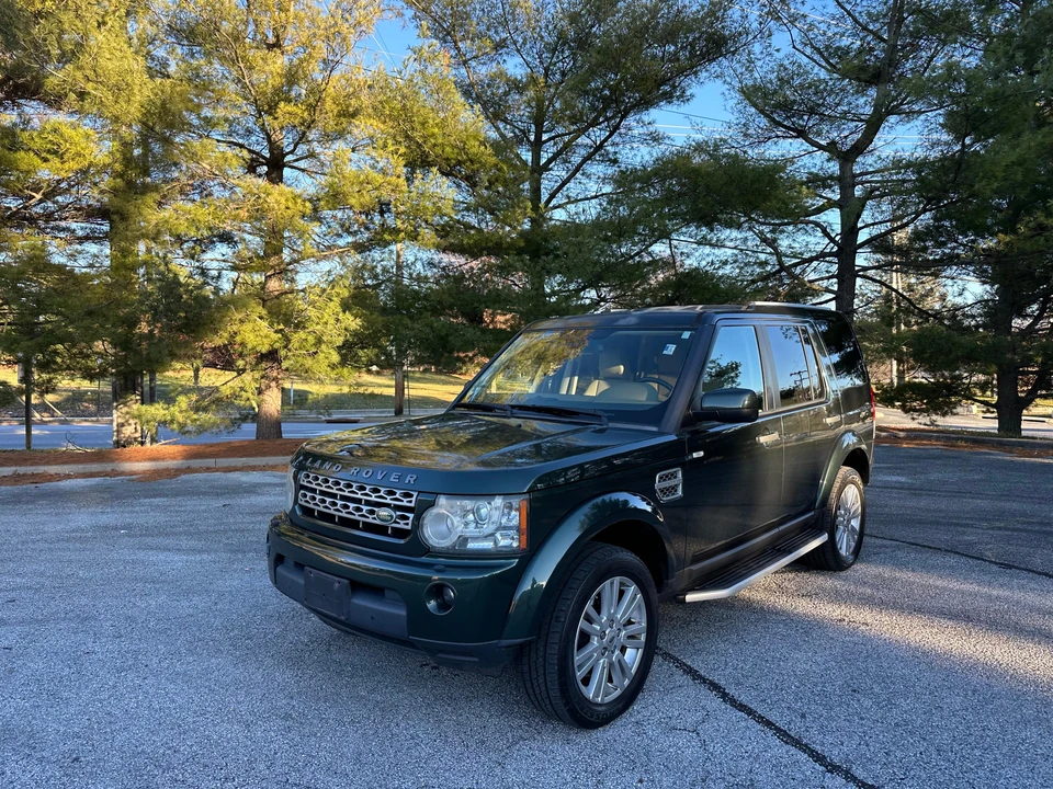 2010 Land Rover Discovery 4th Gen - Image 11 of 31