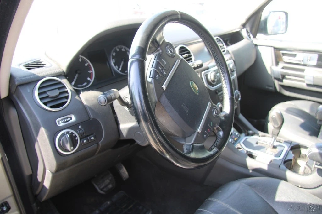 2010 Land Rover Discovery 4th Gen - Image 15 of 21