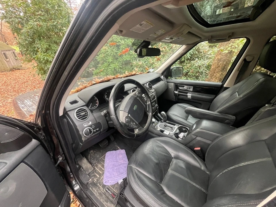 2010 Land Rover Discovery 4th Gen - Image 5 of 11