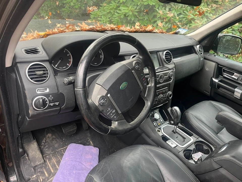 2010 Land Rover Discovery 4th Gen - Image 6 of 11