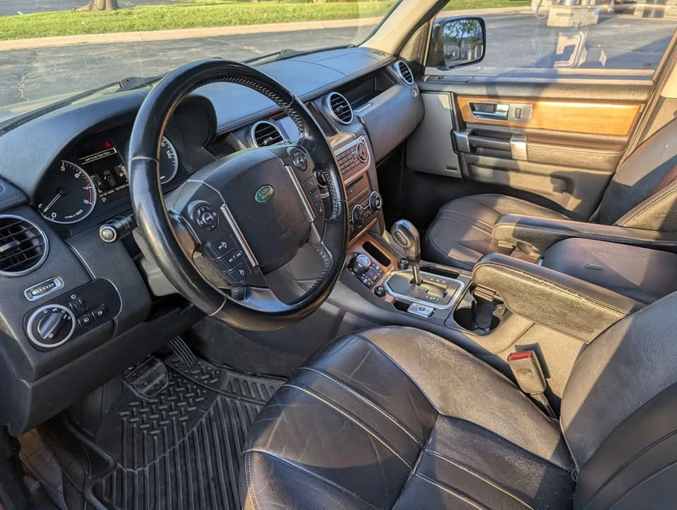 2010 Land Rover Discovery 4th Gen - Image 8 of 18