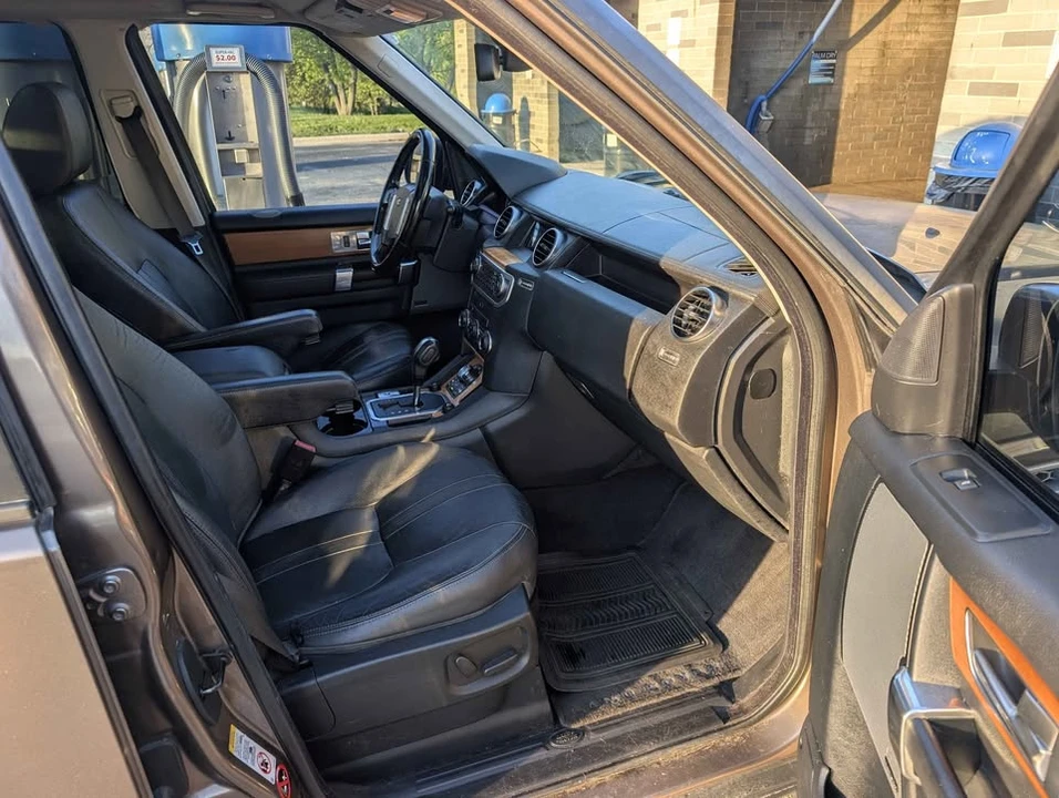 2010 Land Rover Discovery 4th Gen - Image 13 of 18
