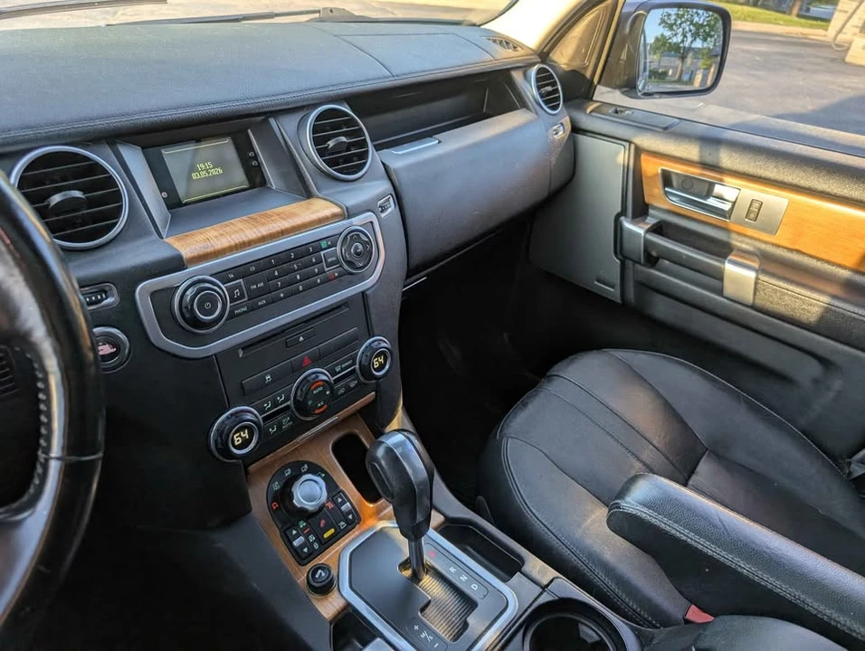 2010 Land Rover Discovery 4th Gen - Image 9 of 18