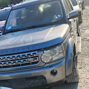 2010 Land Rover LR4 V8