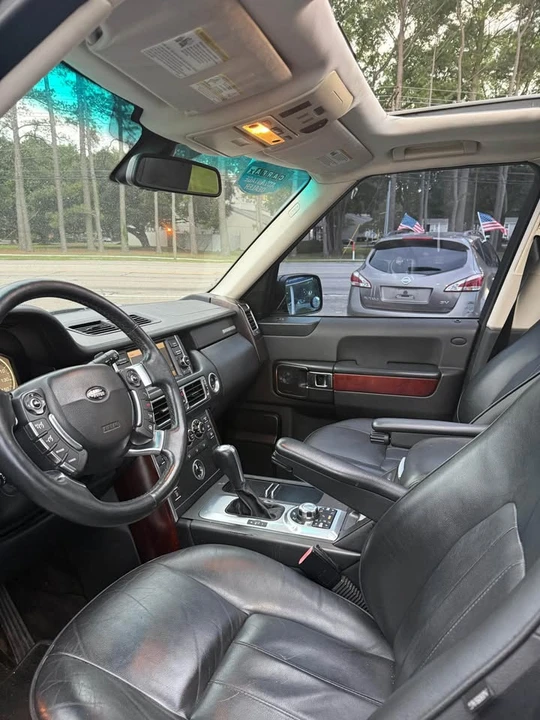 2010 Land Rover Range Rover L322 - Image 8 of 16