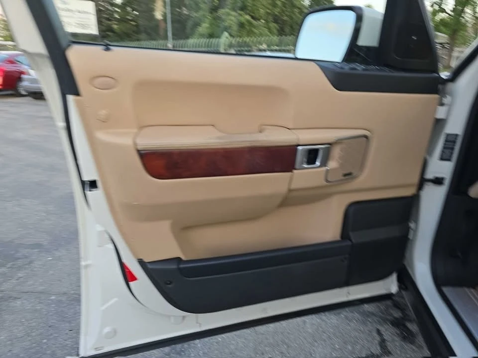 2010 Land Rover Range Rover L322 - Image 12 of 20