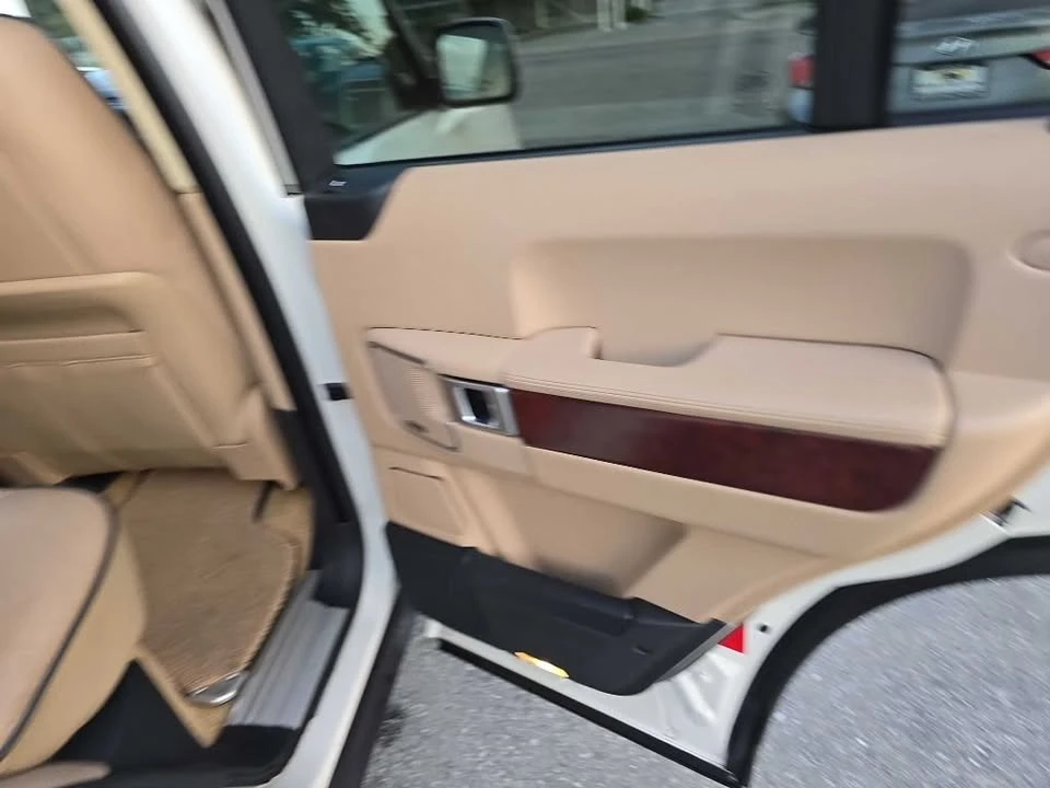 2010 Land Rover Range Rover L322 - Image 16 of 20