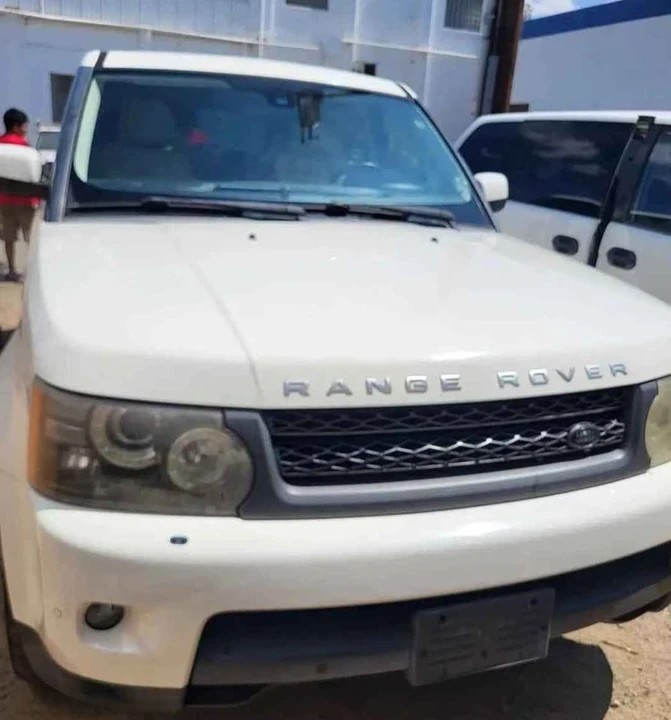 2010 Land Rover Range Rover L322 - Image 5 of 5