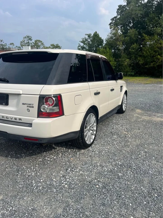 2010 Land Rover Range Rover L322 - Image 11 of 12