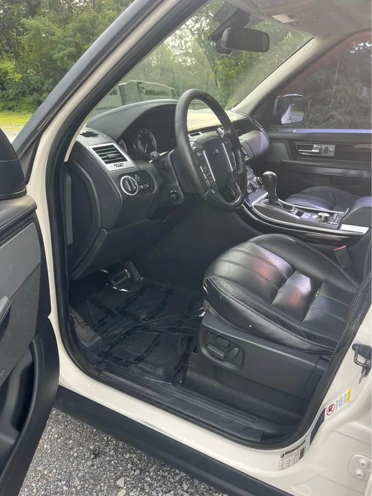 2010 Land Rover Range Rover L322 - Image 10 of 12