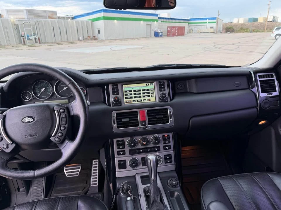 2010 Land Rover Range Rover L322 - Image 11 of 14