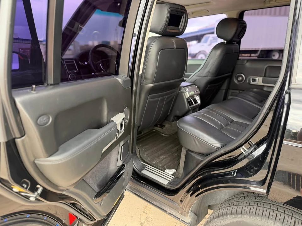 2010 Land Rover Range Rover L322 - Image 8 of 14