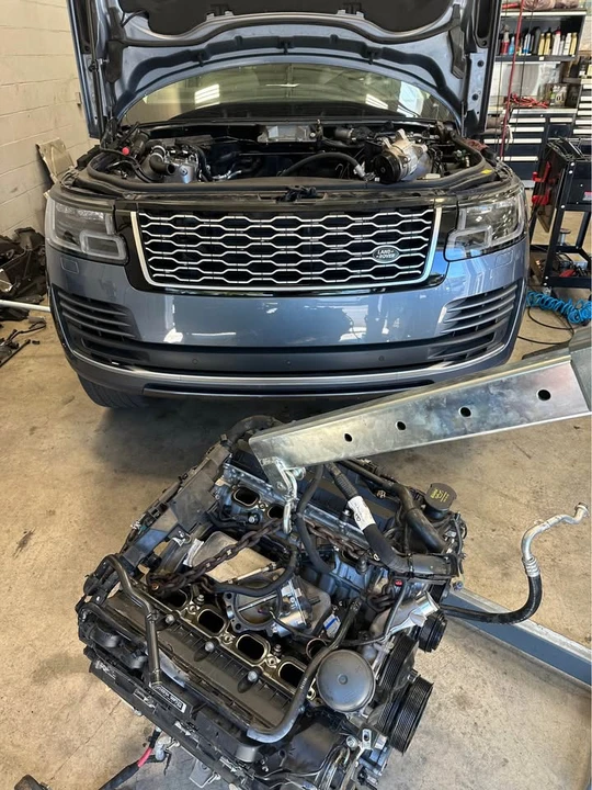 2010 Land Rover Range Rover L322 - Image 2 of 5