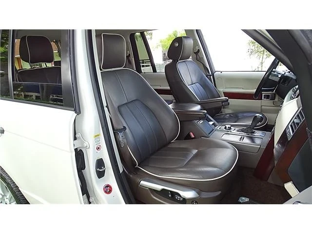 2010 Land Rover Range Rover L322 - Image 19 of 21