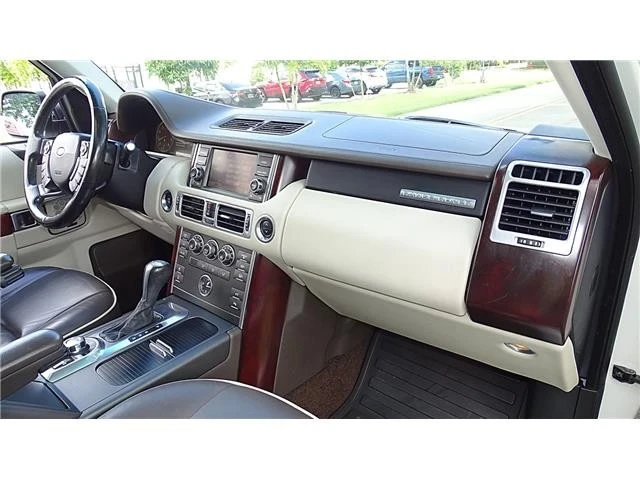 2010 Land Rover Range Rover L322 - Image 20 of 21