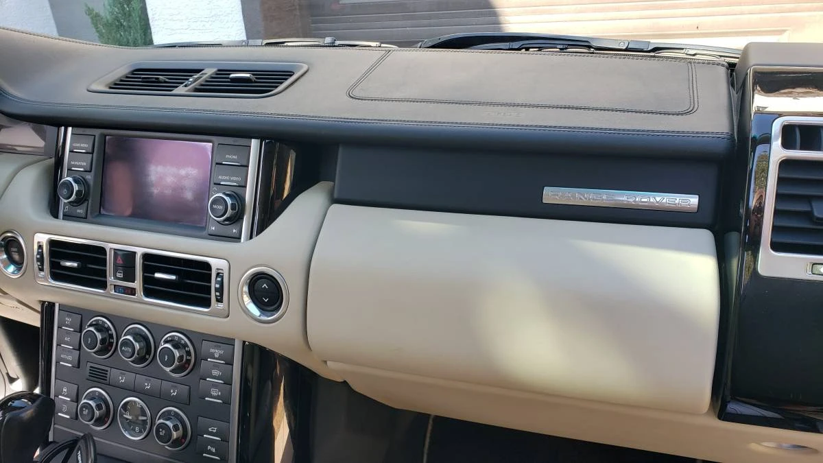 2010 Land Rover Range Rover L322 - Image 12 of 17