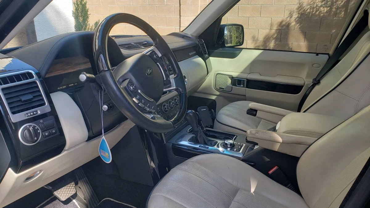2010 Land Rover Range Rover L322 - Image 9 of 17