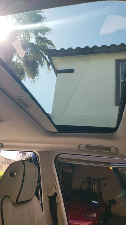 2010 Land Rover Range Rover L322 - Image 14 of 17