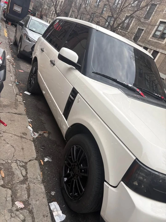 2010 Land Rover Range Rover L322 - Image 4 of 12