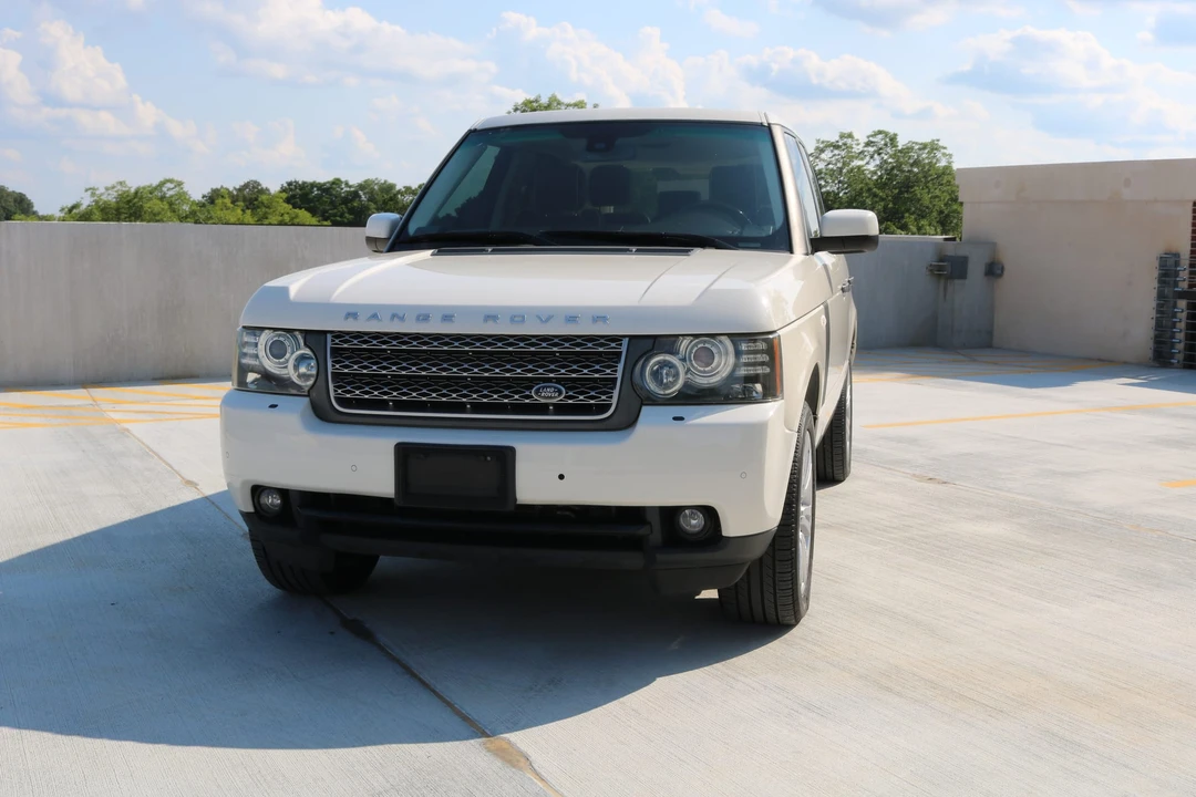 2010 Land Rover Range Rover L322 - Image 3 of 31