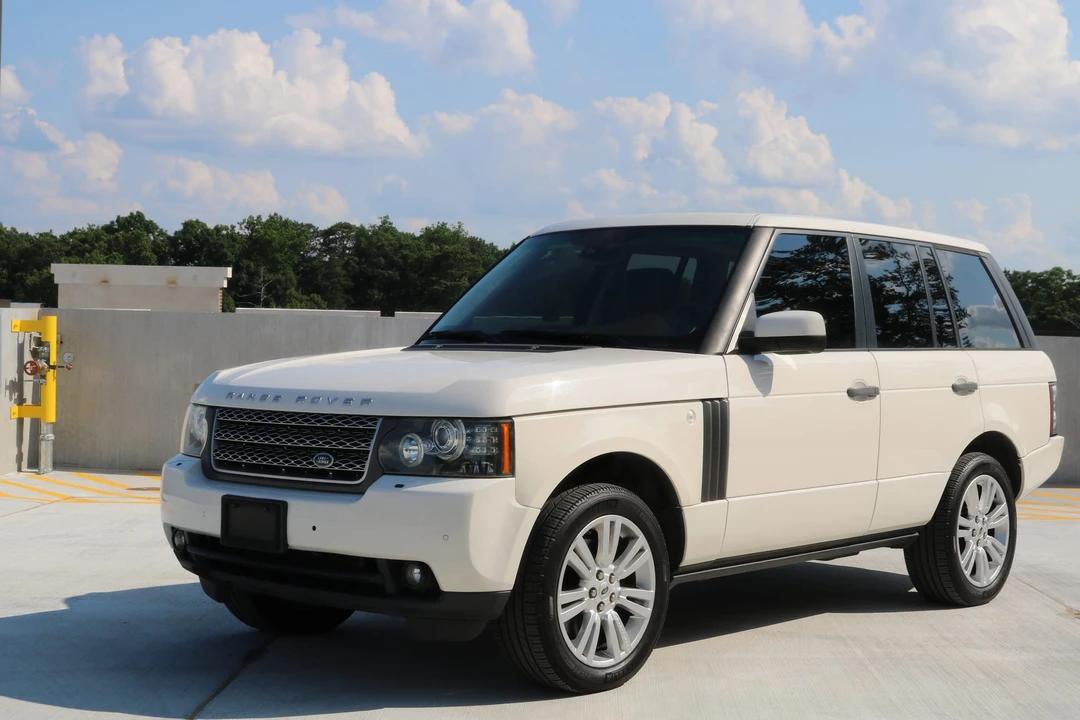 2010 Land Rover Range Rover L322 - Image 9 of 31