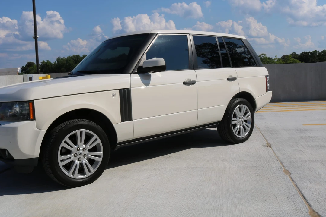 2010 Land Rover Range Rover L322 - Image 15 of 31