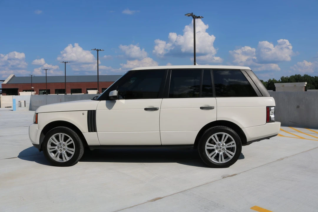 2010 Land Rover Range Rover L322 - Image 18 of 31