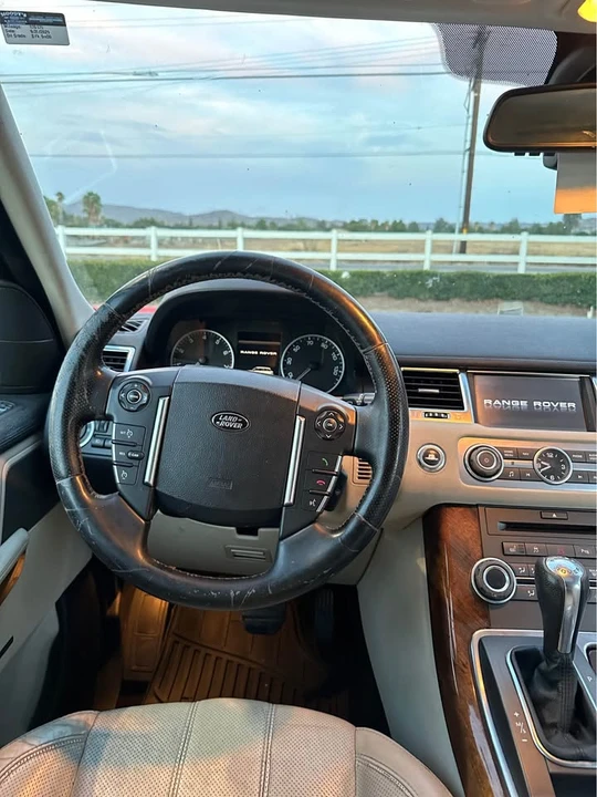 2010 Land Rover Range Rover L322 - Image 13 of 18
