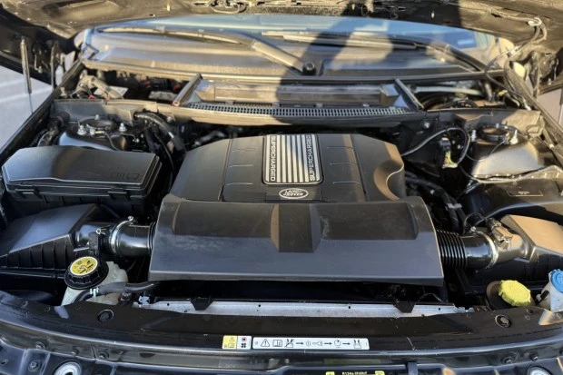 2010 Land Rover Range Rover L322 - Image 6 of 7