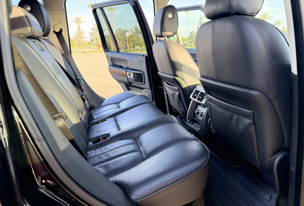 2010 Land Rover Range Rover L322 - Image 16 of 26