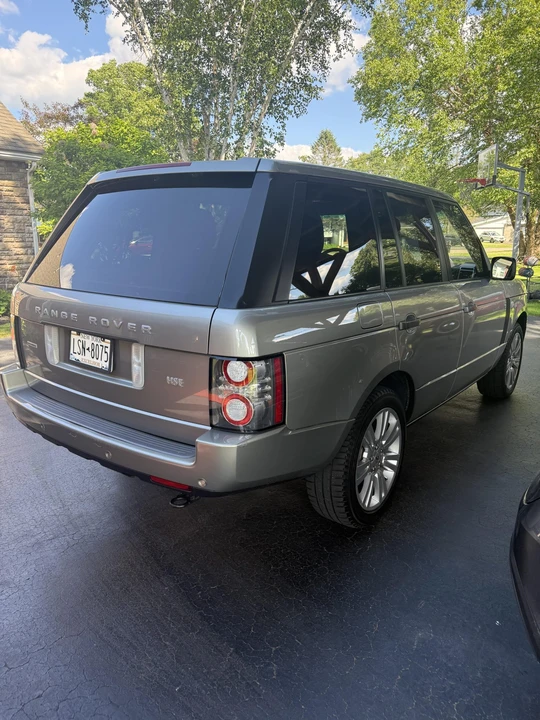 2010 Land Rover Range Rover L322 - Image 10 of 31