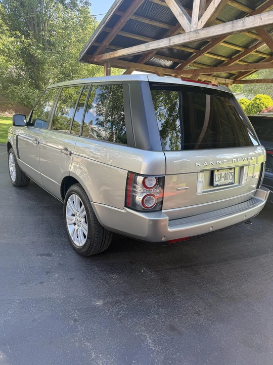 2010 Land Rover Range Rover L322 - Image 9 of 31