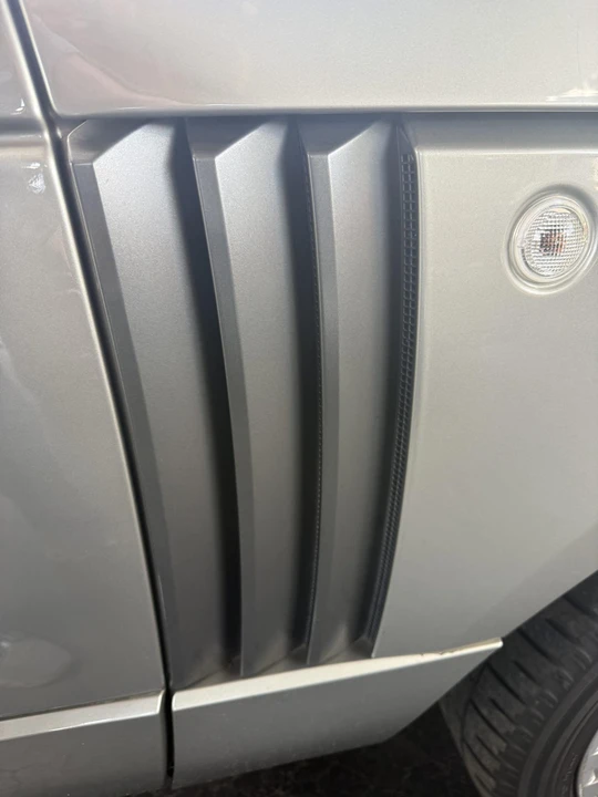 2010 Land Rover Range Rover L322 - Image 18 of 31