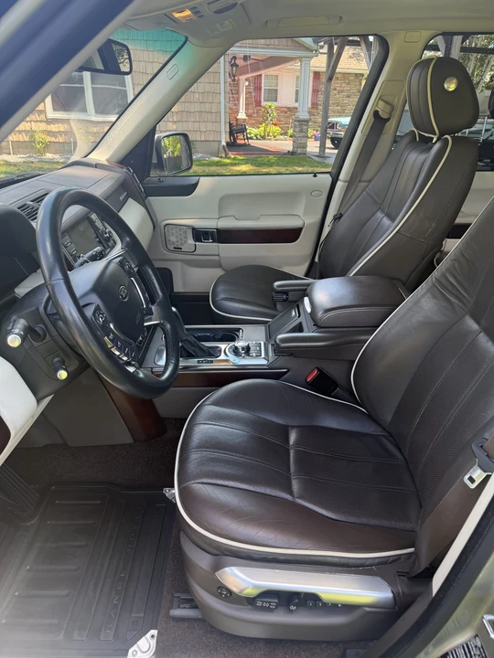 2010 Land Rover Range Rover L322 - Image 25 of 31