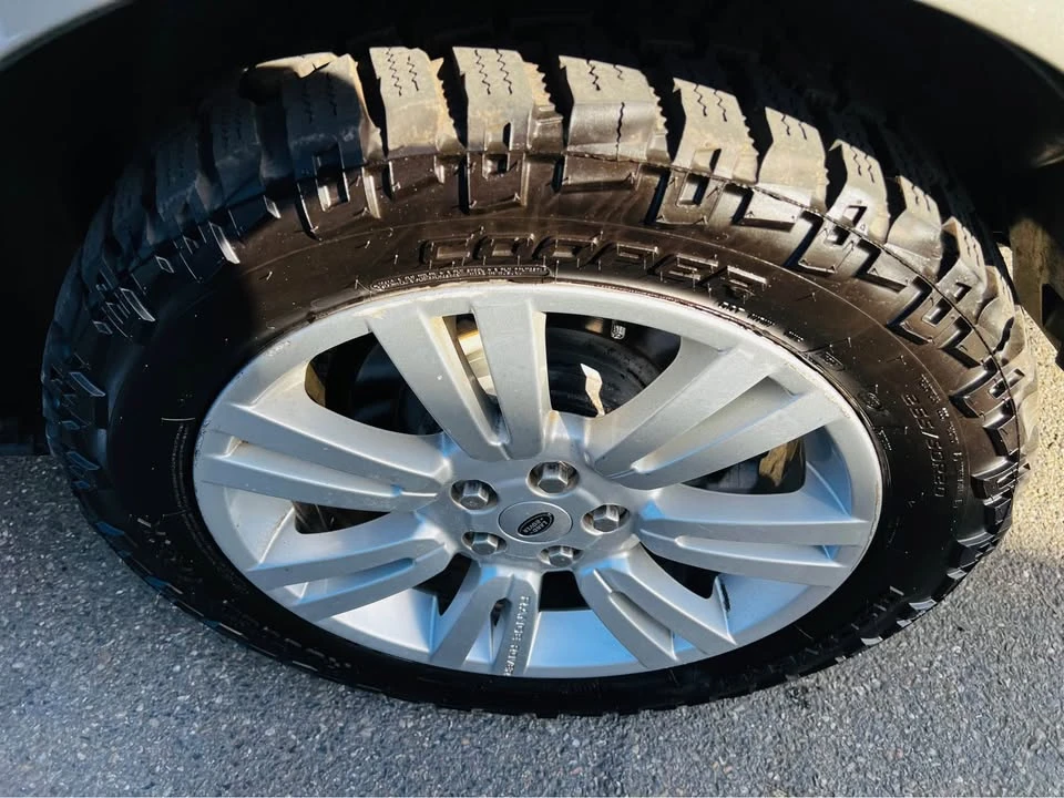2010 Land Rover Range Rover L322 - Image 7 of 17