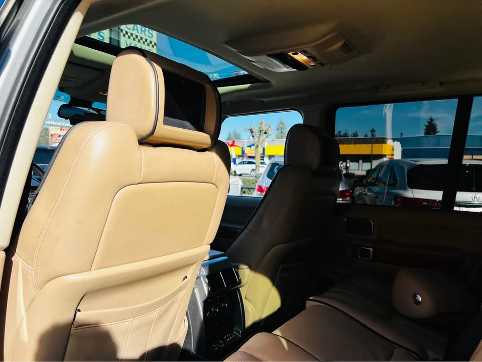 2010 Land Rover Range Rover L322 - Image 9 of 17