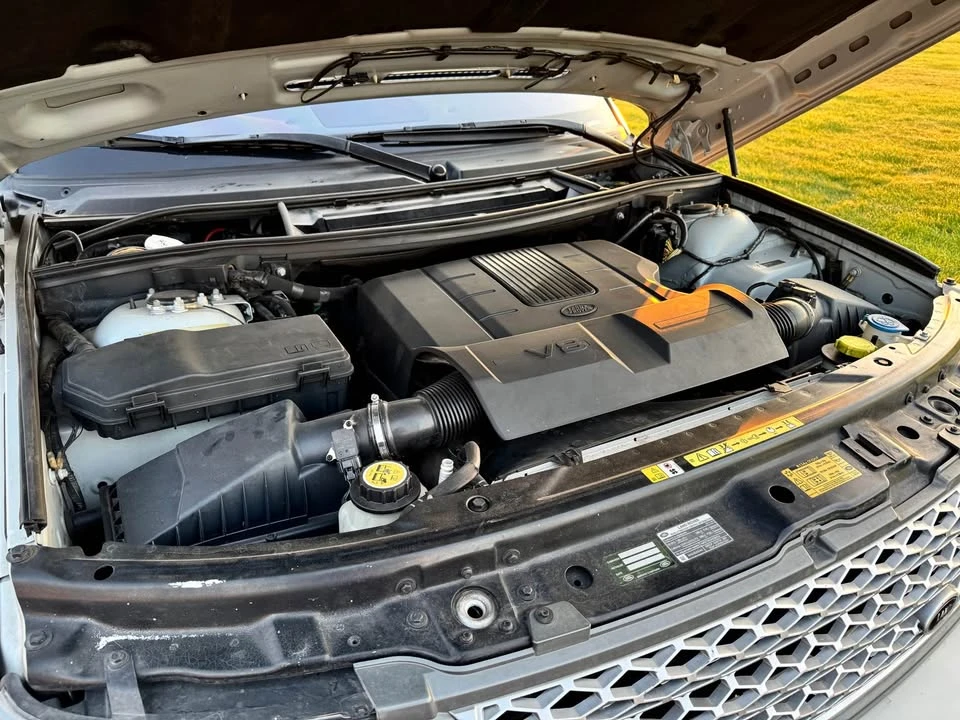 2010 Land Rover Range Rover L322 - Image 11 of 12
