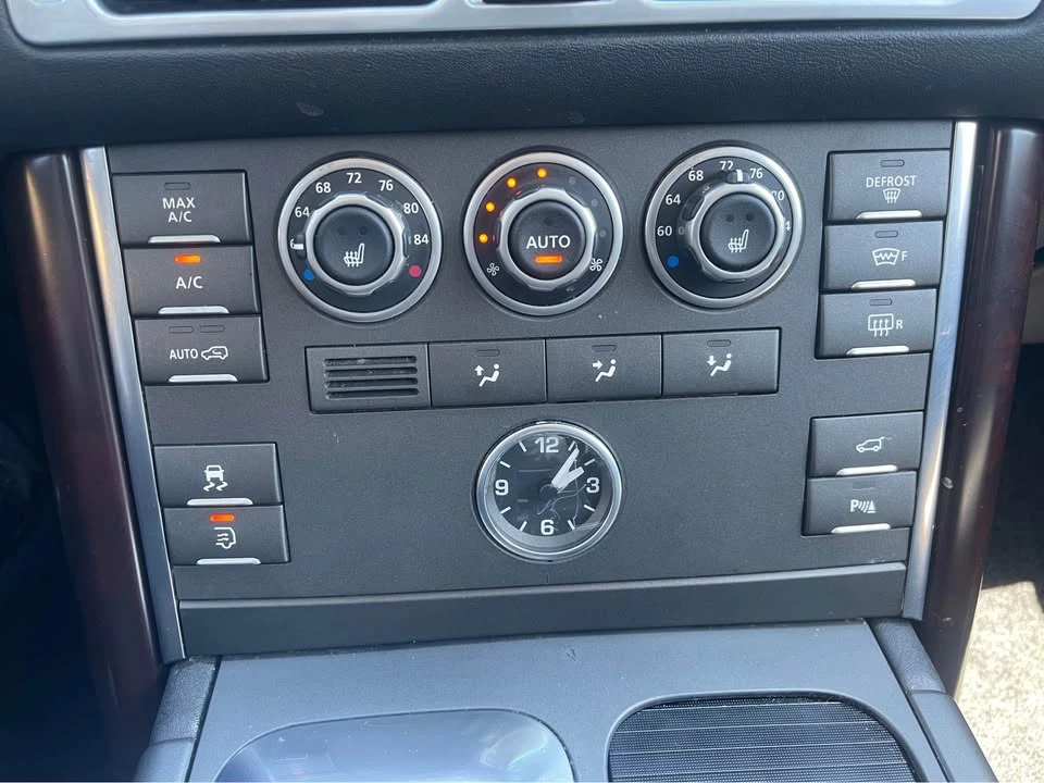 2010 Land Rover Range Rover L322 - Image 13 of 20