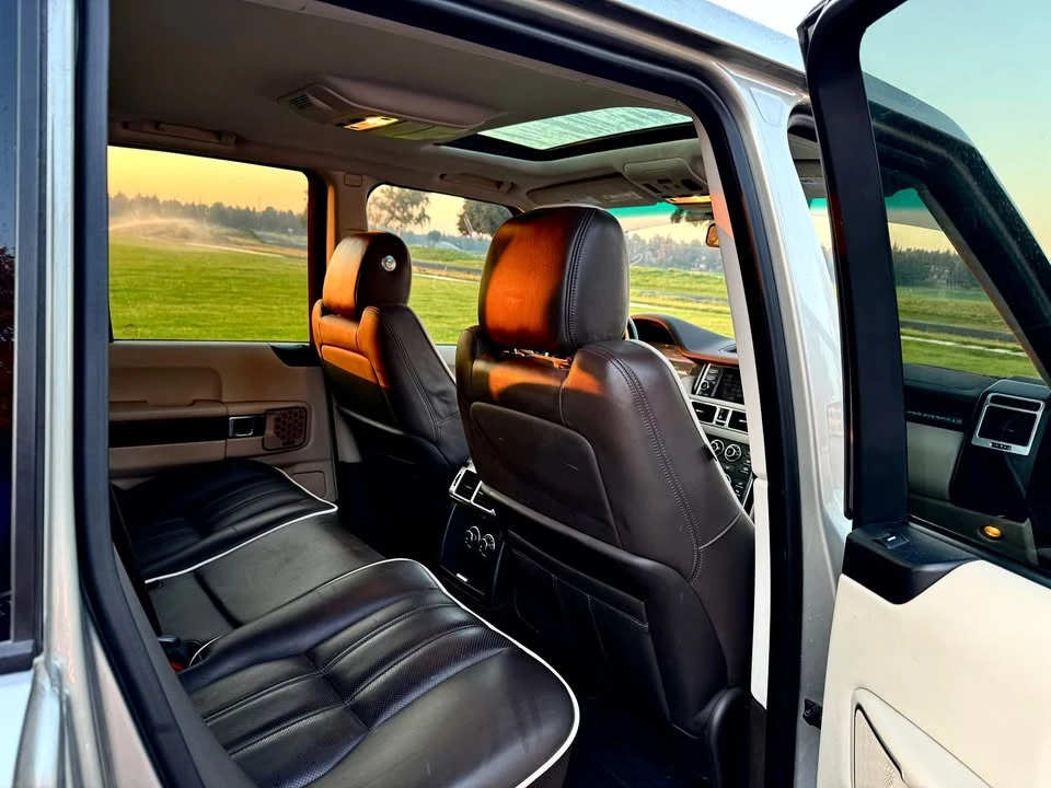 2010 Land Rover Range Rover L322 - Image 6 of 12