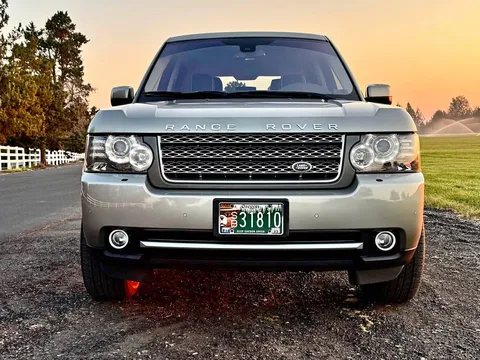 2010 Land Rover Range Rover HSE Sport Utility 4D